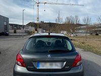 Gebraucht Peugeot 207 Urban Move 73 PS (53 kW) 2011 Grau Coupé