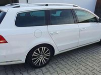 Gebraucht VW Passat 158 PS (116 kW) 2011 Weiß Kombi