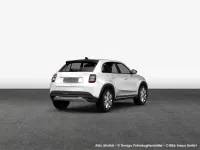 Neu Fiat 600 Icon 101 PS (74 kW) 2026 Gelato weiß SUV