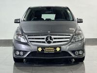 Gebraucht Mercedes B200 136 PS (100 kW) 2012 Grün Van / Kleinbus