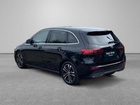 Gebraucht Mercedes B200 163 PS (119 kW) 2024 Unilack nachtschwarz Van / Kleinbus