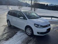 Gebraucht VW Touran Cup 140 PS (102 kW) 2014 Weiß Van / Kleinbus