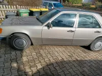 Gebraucht Mercedes 300 113 PS (83 kW) 1991 Beige Limousine