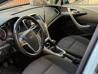 Gebraucht Opel Astra 102 PS (75 kW) 2010 Limousine