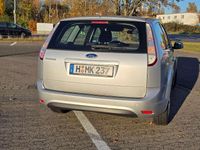 Gebraucht Ford Focus 80 PS (58 kW) 2010 Silber Kombi