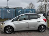 Gebraucht Hyundai ix20 125 PS (91 kW) 2016 Silber Kleinwagen