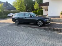 Gebraucht Mercedes E300 320 PS (235 kW) 2023 Schwarz Limousine