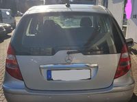 Gebraucht Mercedes A150 Elegance 95 PS (69 kW) 2006 Silber Van / Kleinbus