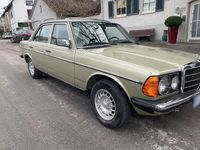 Gebraucht Mercedes E300 88 PS (64 kW) 1981 Grün Limousine