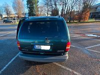 Gebraucht Chrysler Voyager 158 PS (116 kW) 1998 Grün Van / Kleinbus