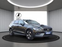 Używany Volvo V60 Pro 197 KM (144 kW) 2021 Szary Kombi