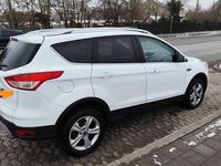 Gebraucht Ford Kuga Trend 150 PS (110 kW) 2013 Weiß SUV