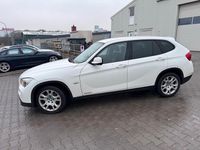 Gebraucht BMW X1 143 PS (105 kW) 2011 Weiß SUV