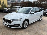 Gebraucht Skoda Octavia Ambition 150 PS (110 kW) 2023 Bila moon/moon white Kombi