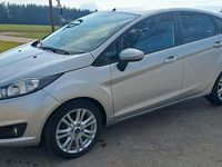 Gebraucht Ford Fiesta Trend 82 PS (60 kW) 2015 Silber Kleinwagen