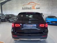Gebraucht Mercedes 220 194 PS (142 kW) 2022 SUV
