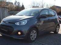 Gebraucht Hyundai i10 67 PS (49 kW) 2016 Grau Kleinwagen