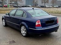 Gebraucht VW Passat 193 PS (141 kW) 2004 Blau Limousine