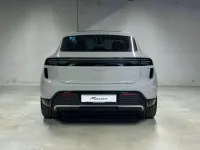 Neu Porsche Macan Turbo 469 kW (639 PS) 2026 Kreide SUV