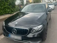 Gebraucht Mercedes E250 211 PS (155 kW) 2016 Schwarz Limousine