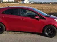 Gebraucht Kia Rio DREAM-TEAM Edition 109 PS (80 kW) 2016 Rot Kleinwagen