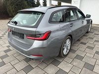 Gebraucht BMW 320 190 PS (139 kW) 2023 Grau Kombi