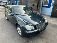 Gebraucht Mercedes C180 143 PS (105 kW) 2003 Schwarz Limousine