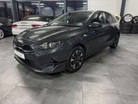 Gebraucht Kia Ceed 140 PS (102 kW) 2024 Grau Kleinwagen