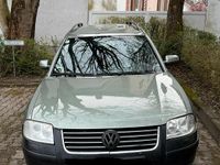 Gebraucht VW Passat 115 PS (84 kW) 2003 Grün Kombi