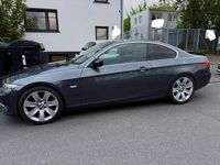 Gebraucht BMW 320 184 PS (135 kW) 2012 Grau Coupé