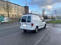 Gebraucht VW Caddy 60 PS (44 kW) 2002 Weiß Van / Kleinbus