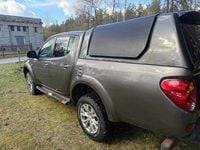 Gebraucht Mitsubishi L200 178 PS (130 kW) 2014 Braun Pickup