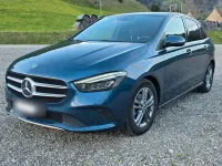 Gebraucht Mercedes B200 150 PS (110 kW) 2019 Blau Van / Kleinbus