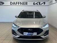 Gebraucht Ford Focus ST-Line 155 PS (114 kW) 2024 Polarsilber metallic Limousine