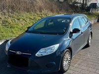 Gebraucht Ford Focus Titanium 105 PS (77 kW) 2014 Blau Limousine