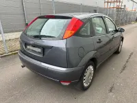 Gebraucht Ford Focus Ghia 116 PS (85 kW) 2003 Grau Limousine
