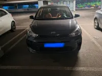 Gebraucht Kia Rio 120 PS (88 kW) 2019 Grau Limousine