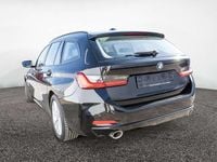 Używany BMW 330 245 KM (180 kW) 2023 Czarny Sedan/Limuzyna