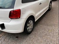 Gebraucht VW Polo 60 PS (44 kW) 2012 Weiß Kleinwagen