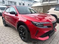 Neu Alfa Romeo Junior Ti 136 PS (100 kW) 2026 Rot SUV