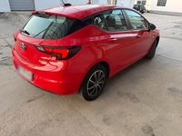 Gebraucht Opel Astra 105 PS (77 kW) 2017 Rot Limousine