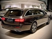 Gebraucht Mercedes E300 Avantgarde 306 PS (225 kW) 2022 Grau Limousine