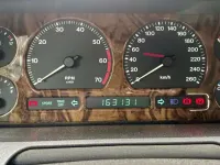 Gebraucht Jaguar X300 211 PS (155 kW) 1996 Violett Limousine