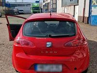 Second-hand Seat Leon 102 CP (75 kW) 2005 Roșu Hatchback