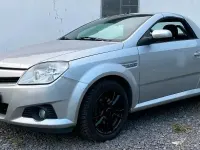 Gebraucht Opel Tigra 90 PS (66 kW) 2005 Silber Cabrio