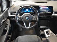 Gebraucht BMW 218 Active Tourer Luxury Line 150 PS (110 kW) 2022 Weiß Van / Kleinbus