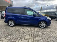 Gebraucht Ford Tourneo Courier Titanium 101 PS (74 kW) 2018 Blau Van / Kleinbus