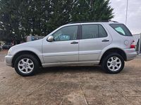 Second-hand Mercedes ML270 Edition 163 CP (119 kW) 2003 Gri SUV