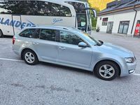 Gebraucht Skoda Octavia Elegance 105 PS (77 kW) 2014 Silber Kombi