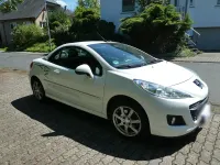 Gebraucht Peugeot 207 CC Urban Move 120 PS (88 kW) 2011 Weiß Cabrio